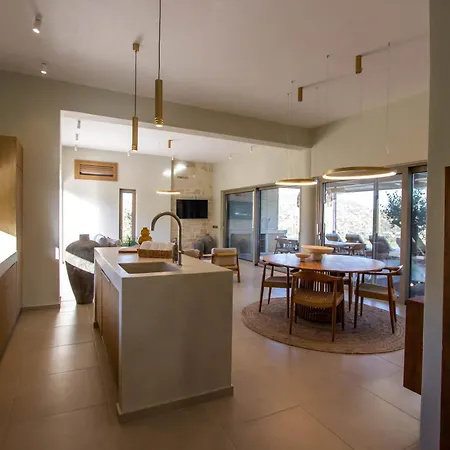 Ninemia Villa *